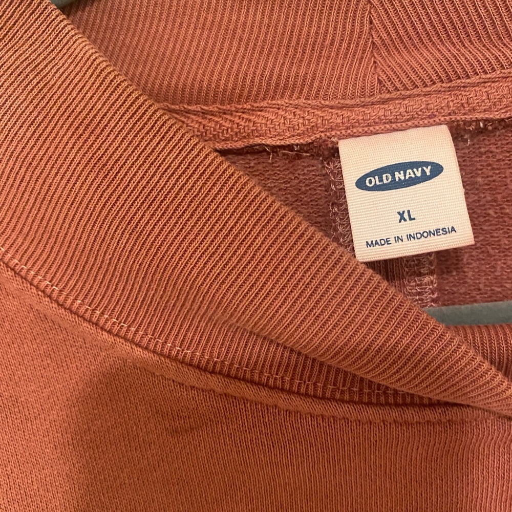 Old Navy pink sweatshirt - Picture 4 of 8